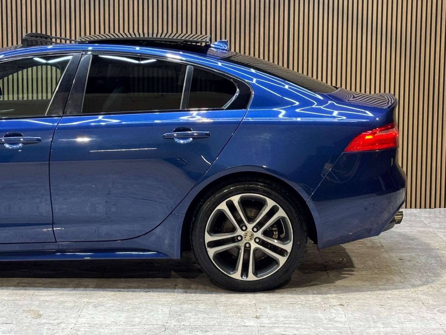 Used Jaguar XE 2016 for sale - 77676606: Photo 33