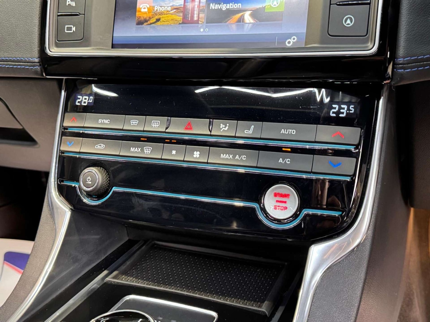 Used Jaguar XE 2016 for sale - 77676606: Photo 53