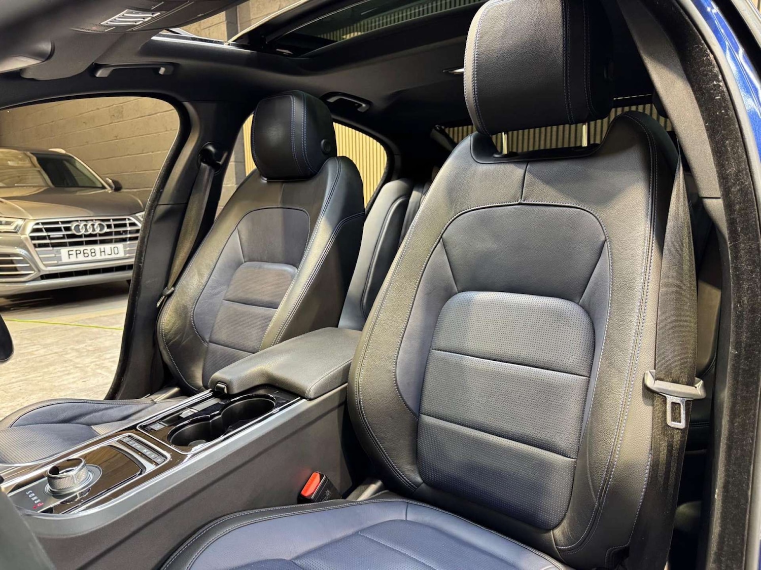 Used Jaguar XE 2016 for sale - 77676606: Photo 73