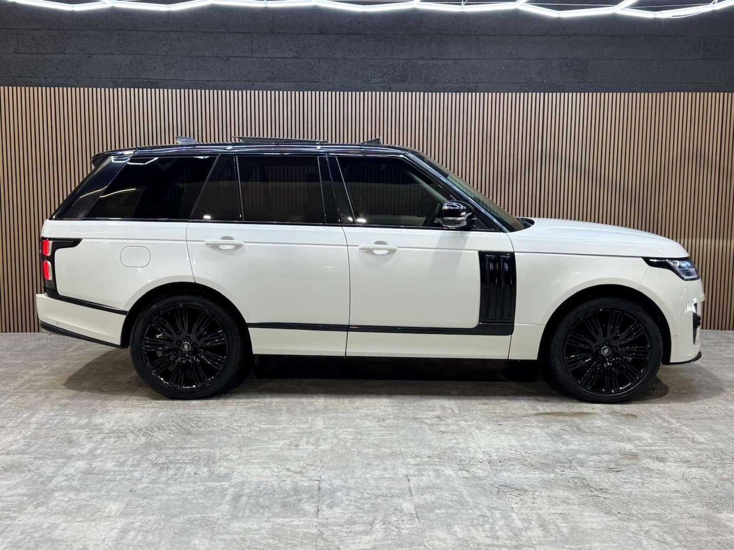 Used Land Rover Range Rover 2018 for sale - 77946344: Photo 19