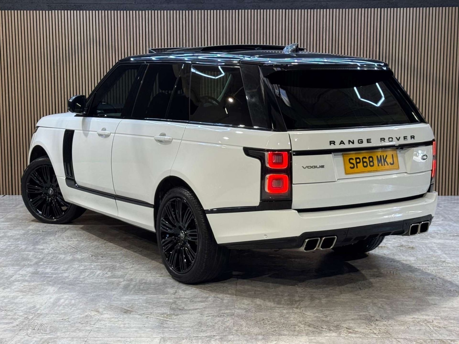 Used Land Rover Range Rover 2018 for sale - 77946344: Photo 5