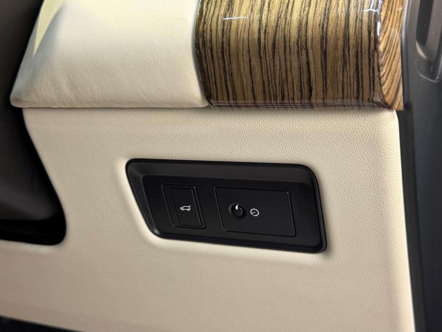 Used Land Rover Range Rover 2018 for sale - 77946344: Photo 64