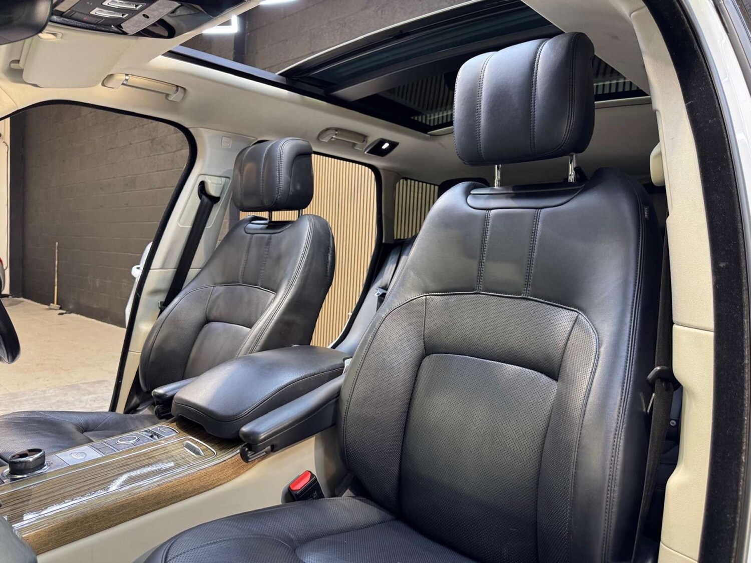 Used Land Rover Range Rover 2018 for sale - 77946344: Photo 84