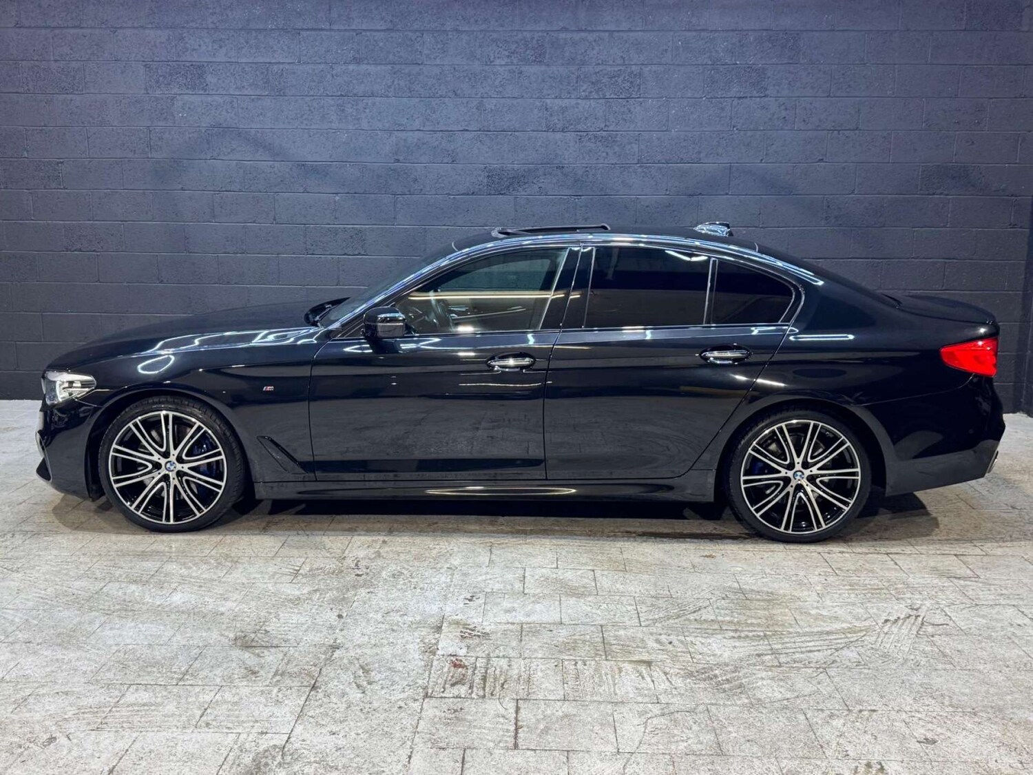 Used BMW 5 Series 2017 for sale - 77452511: Photo 28