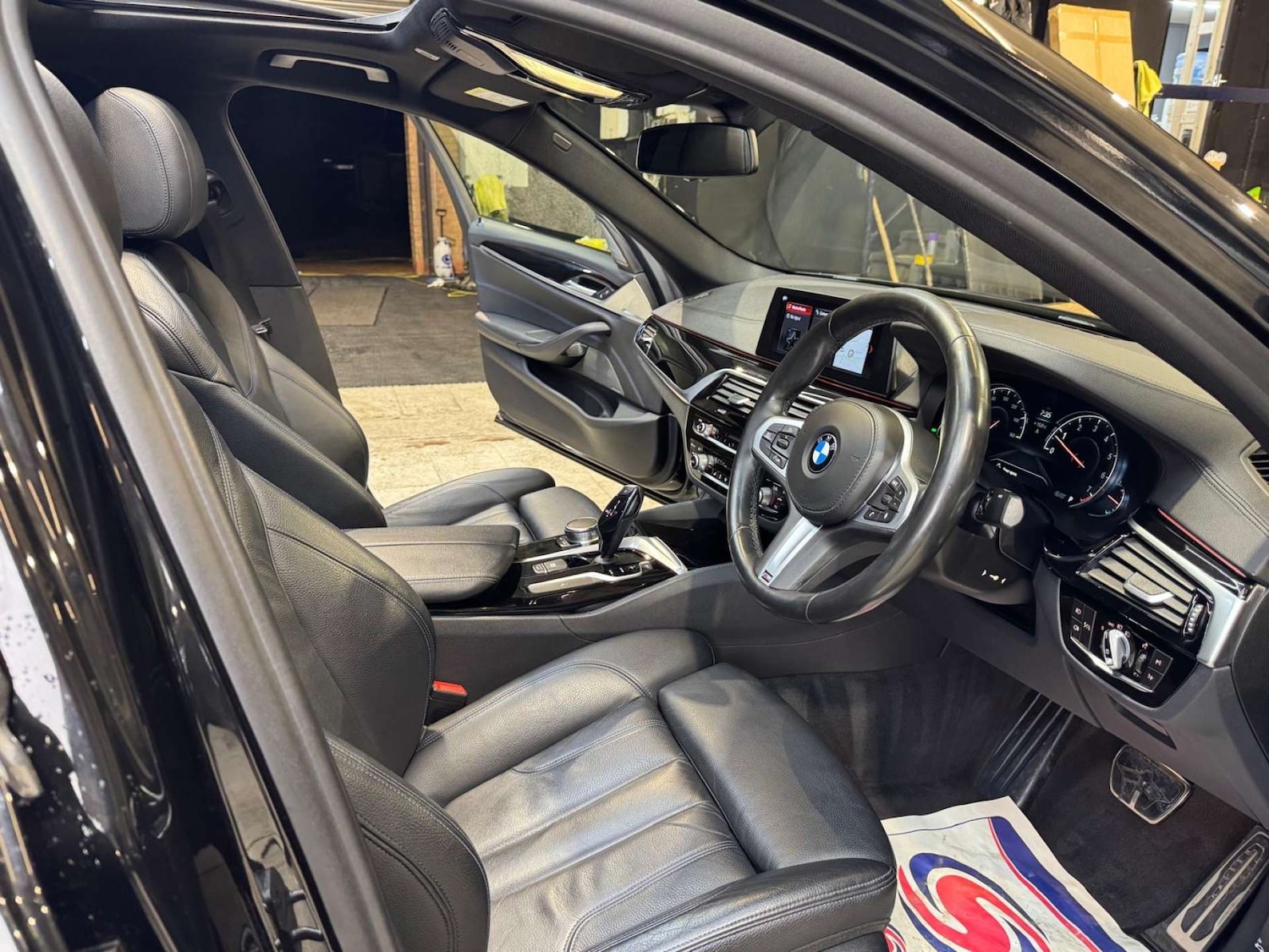 Used BMW 5 Series 2017 for sale - 77452511: Photo 3