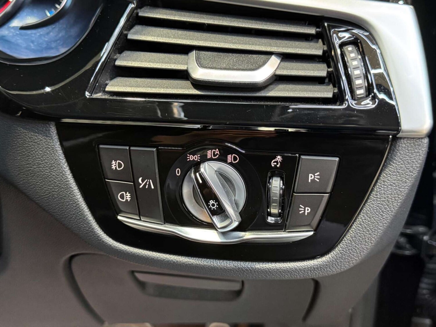 Used BMW 5 Series 2017 for sale - 77452511: Photo 58