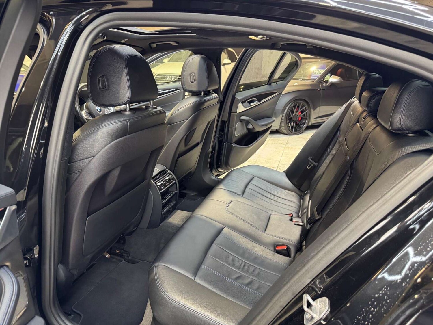 Used BMW 5 Series 2017 for sale - 77452511: Photo 79