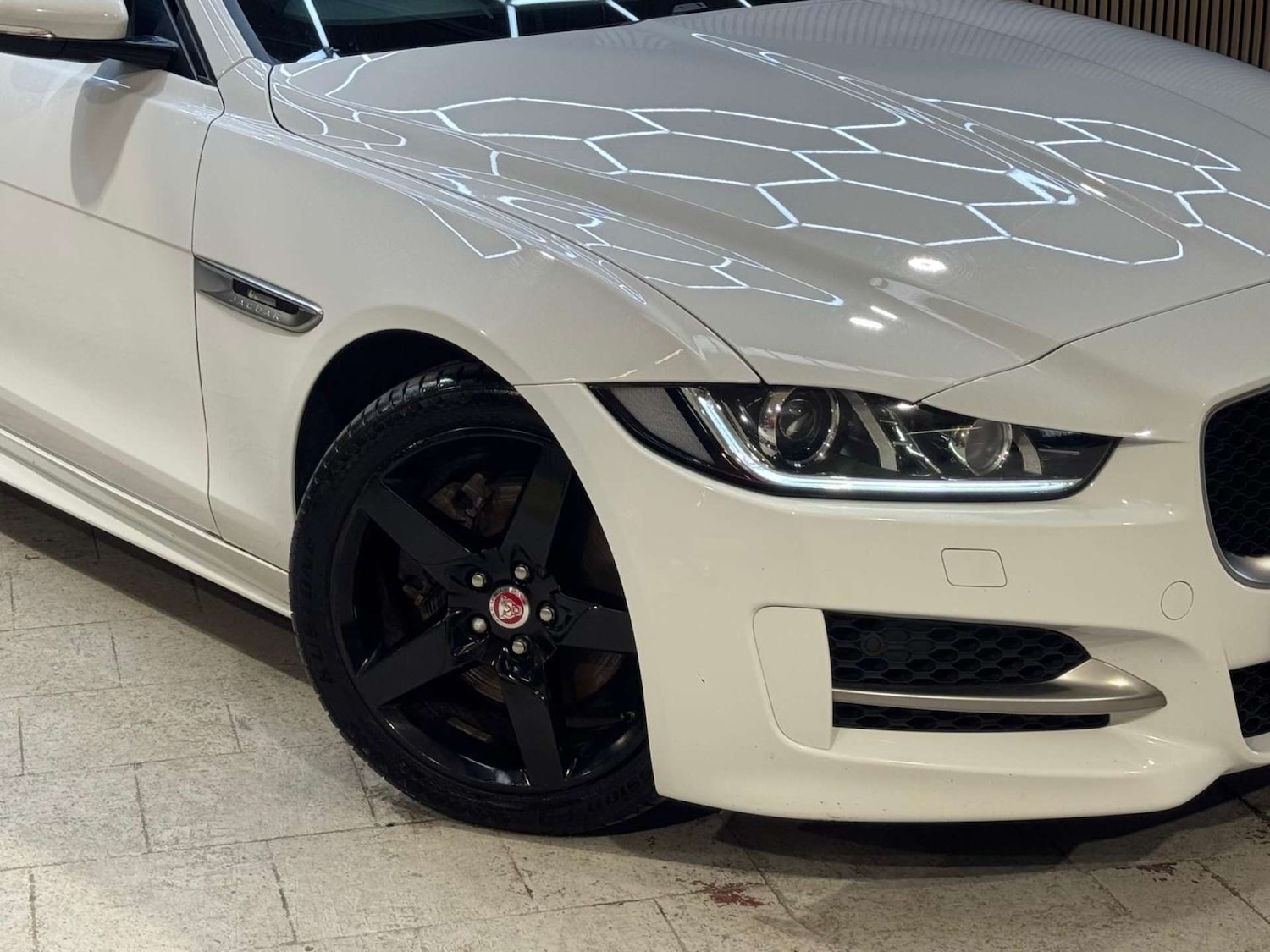 Used Jaguar XE 2017 for sale - 77452481: Photo 11