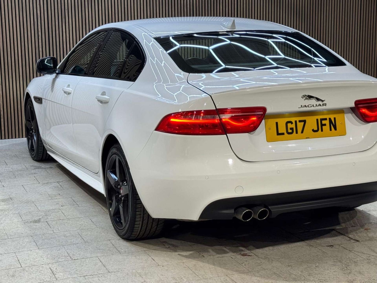 Used Jaguar XE 2017 for sale - 77452481: Photo 22