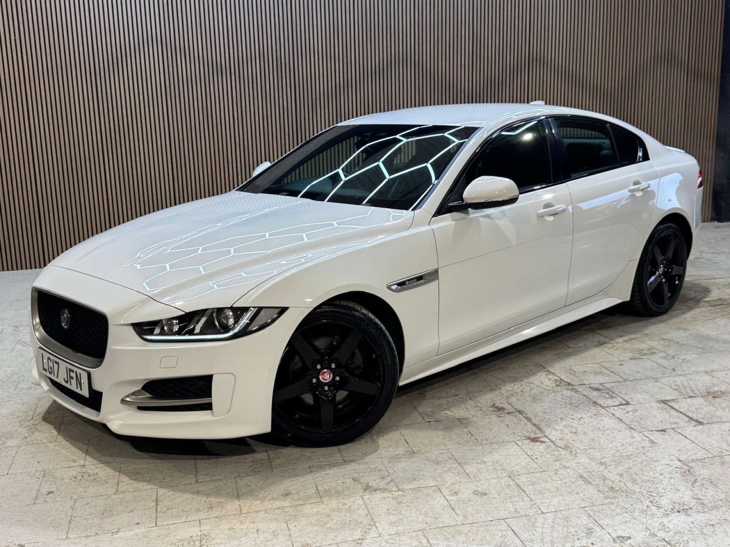 Used Jaguar XE 2017 for sale - 77452481: Photo 30