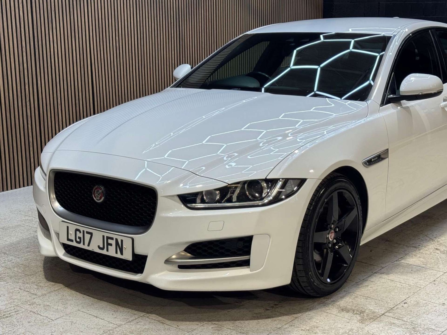 Used Jaguar XE 2017 for sale - 77452481: Photo 31