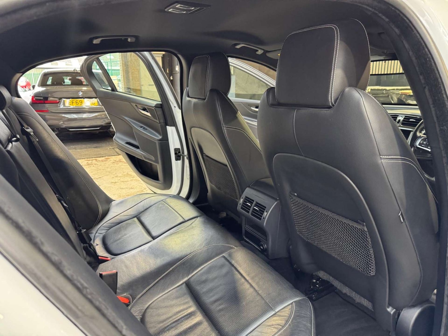 Used Jaguar XE 2017 for sale - 77452481: Photo 6