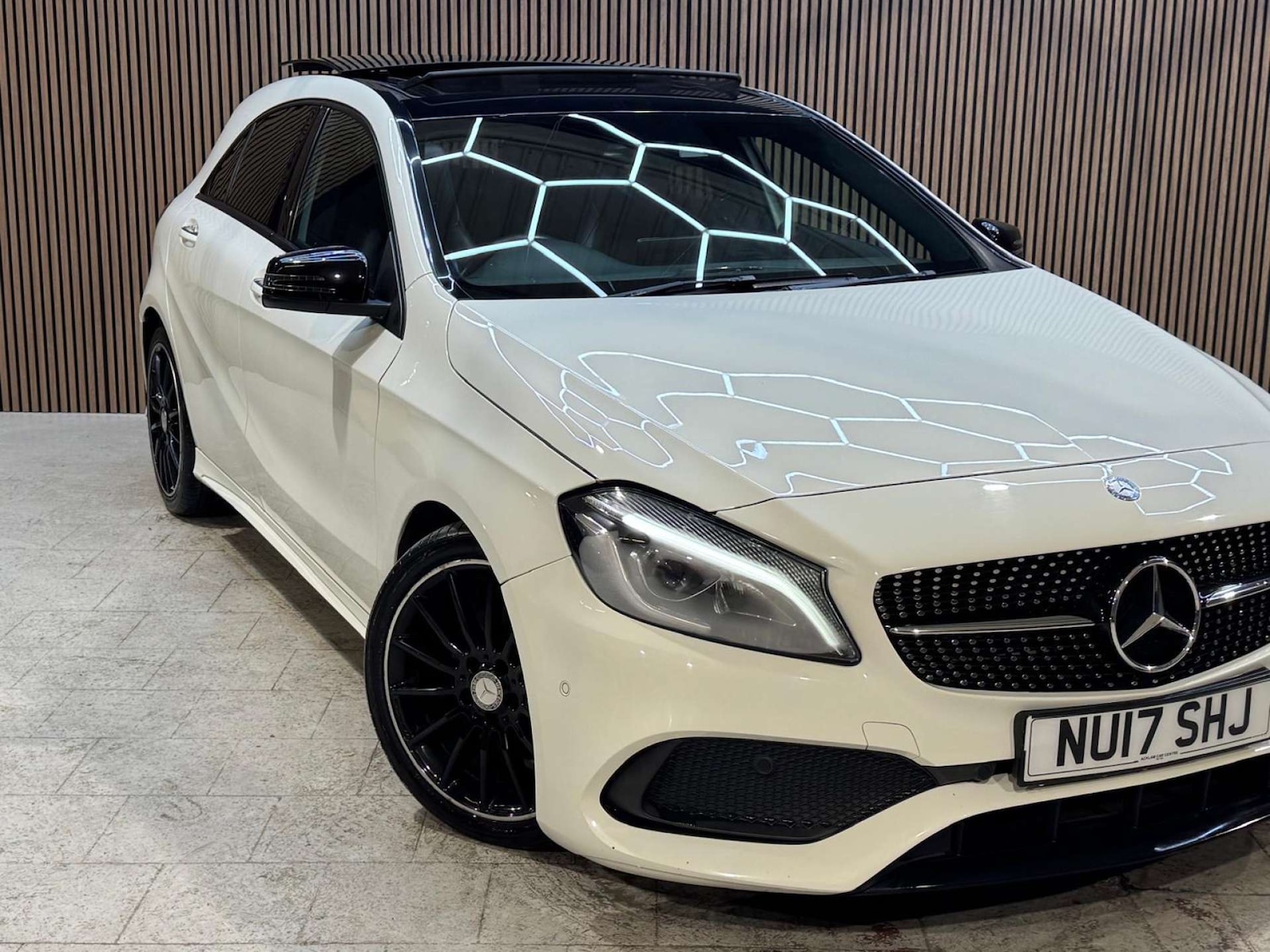 Used Mercedes-Benz A-Class 2017 for sale - 77368170: Photo 12