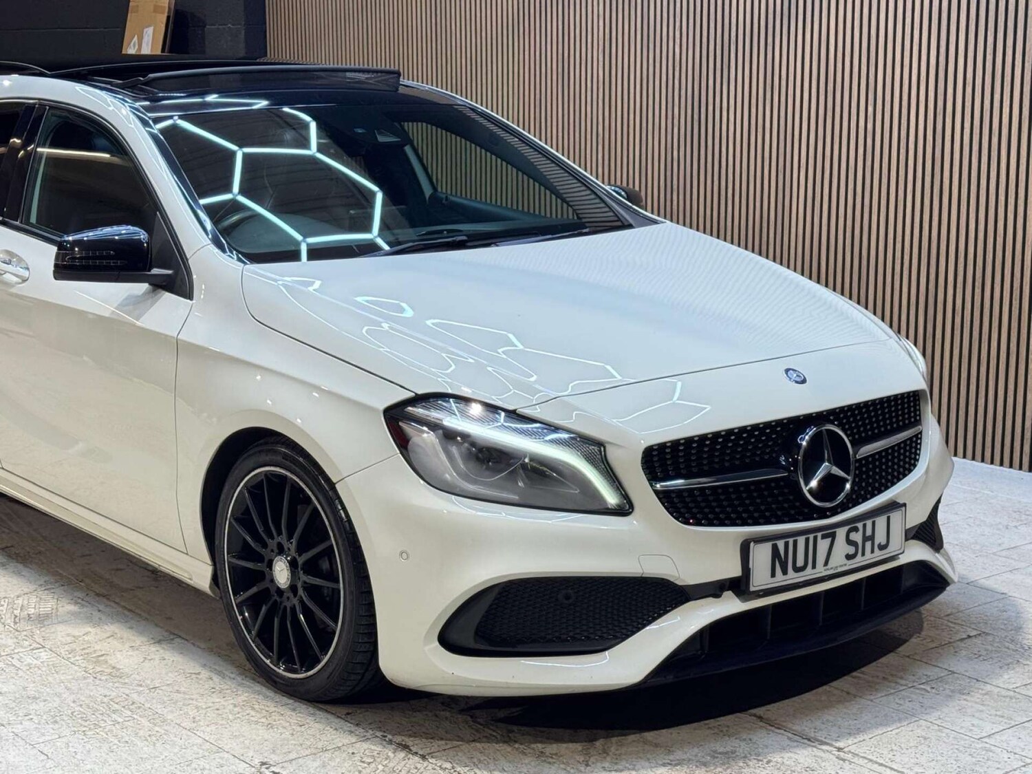 Used Mercedes-Benz A-Class 2017 for sale - 77368170: Photo 18