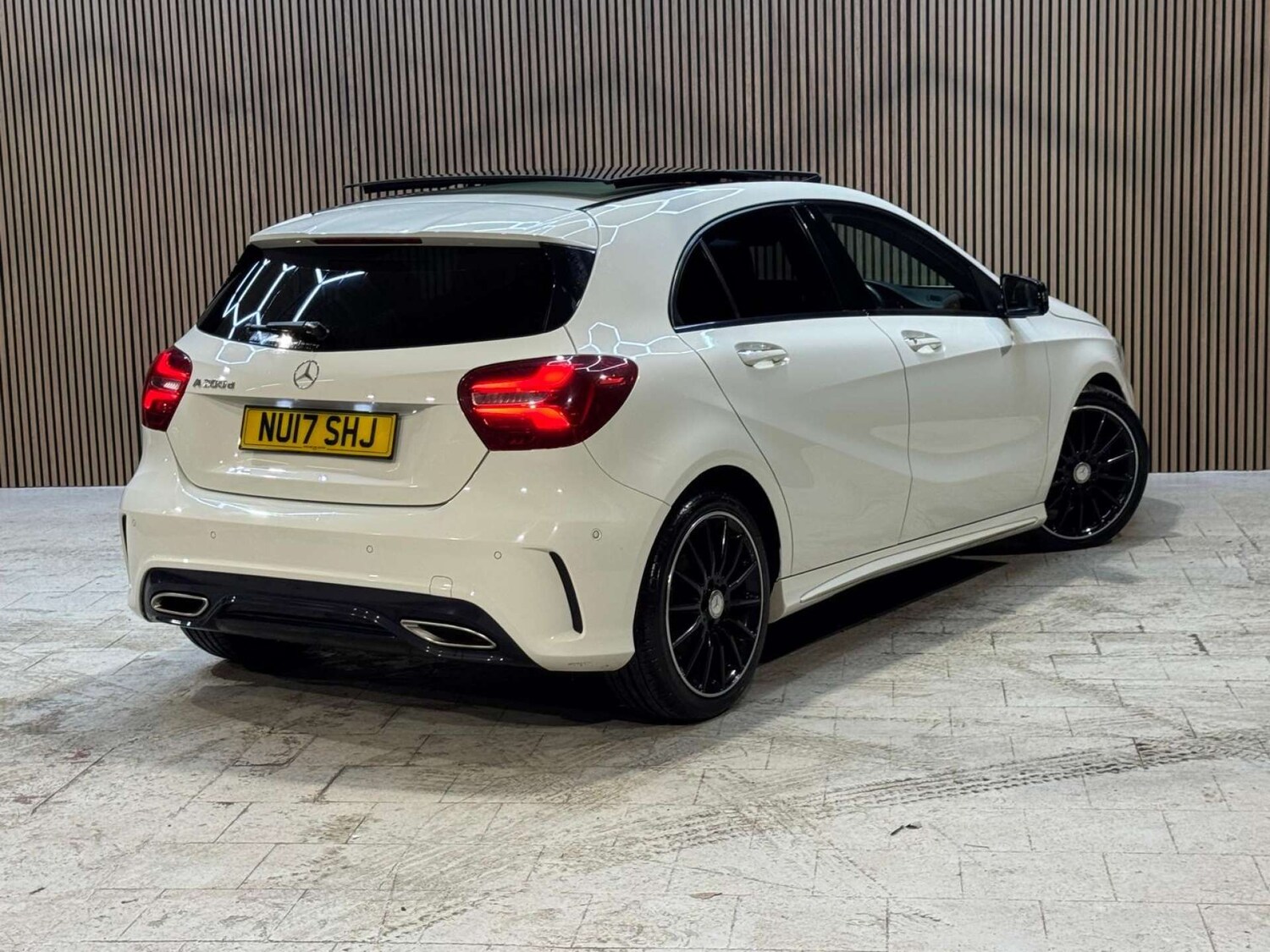 Used Mercedes-Benz A-Class 2017 for sale - 77368170: Photo 21