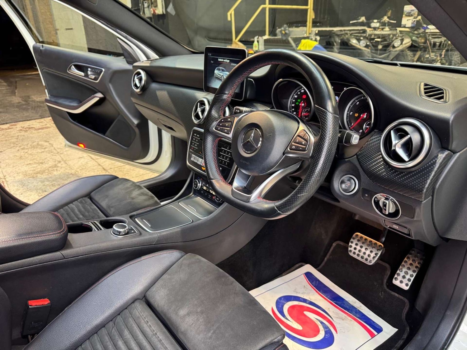 Used Mercedes-Benz A-Class 2017 for sale - 77368170: Photo 3