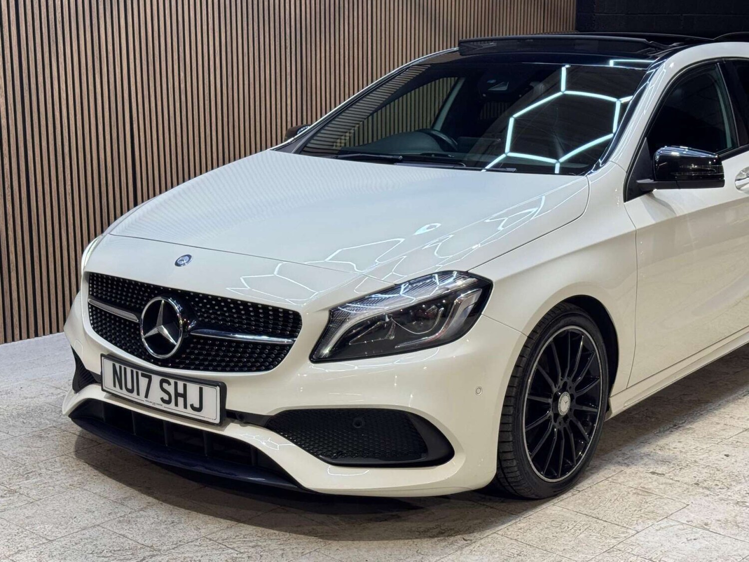 Used Mercedes-Benz A-Class 2017 for sale - 77368170: Photo 31