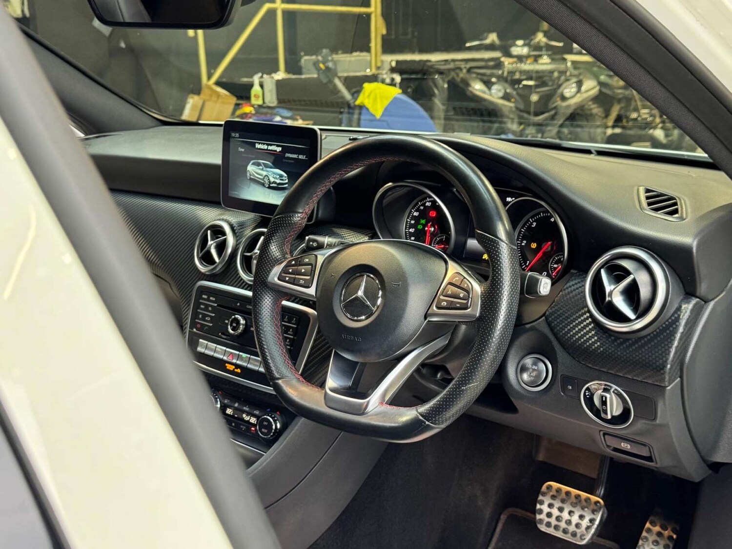 Used Mercedes-Benz A-Class 2017 for sale - 77368170: Photo 47