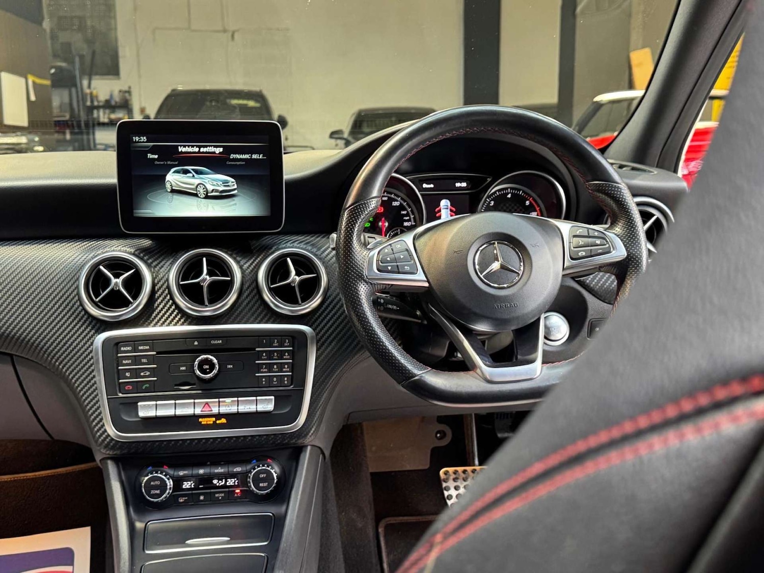 Used Mercedes-Benz A-Class 2017 for sale - 77368170: Photo 6