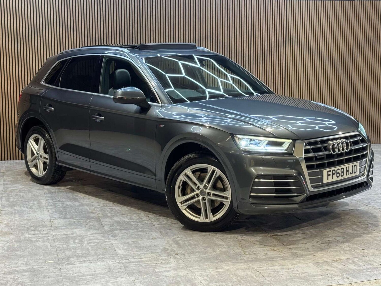 Used Audi Q5 2018 for sale - 77578896: Photo 10
