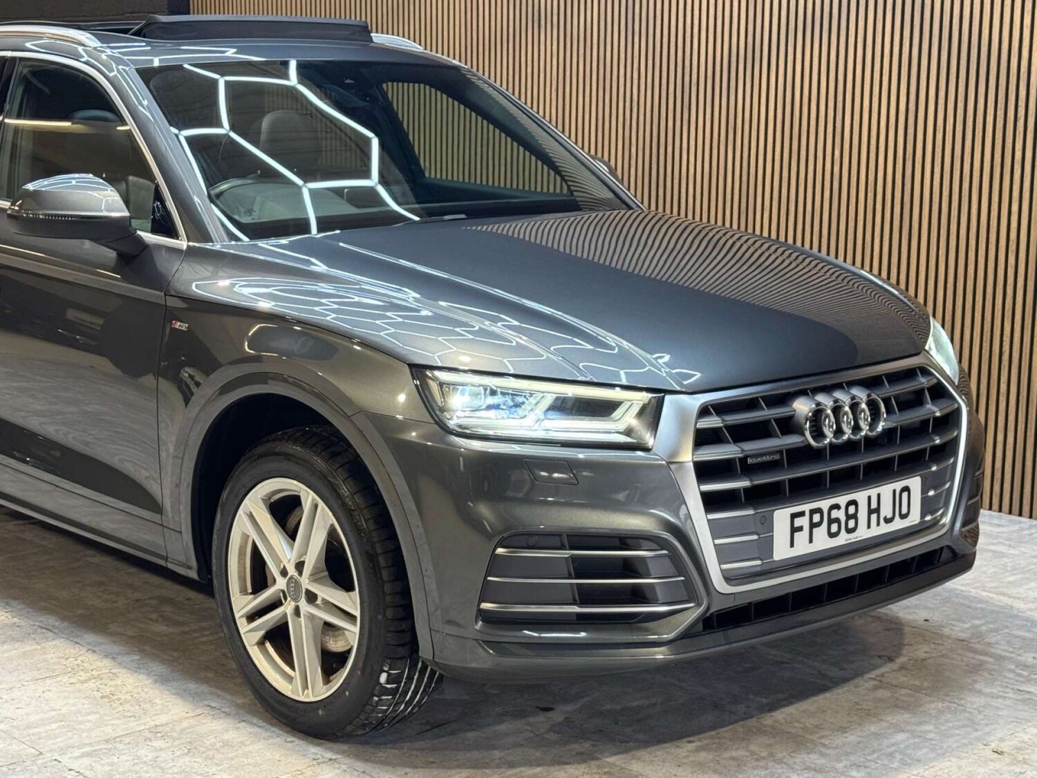 Used Audi Q5 2018 for sale - 77578896: Photo 33
