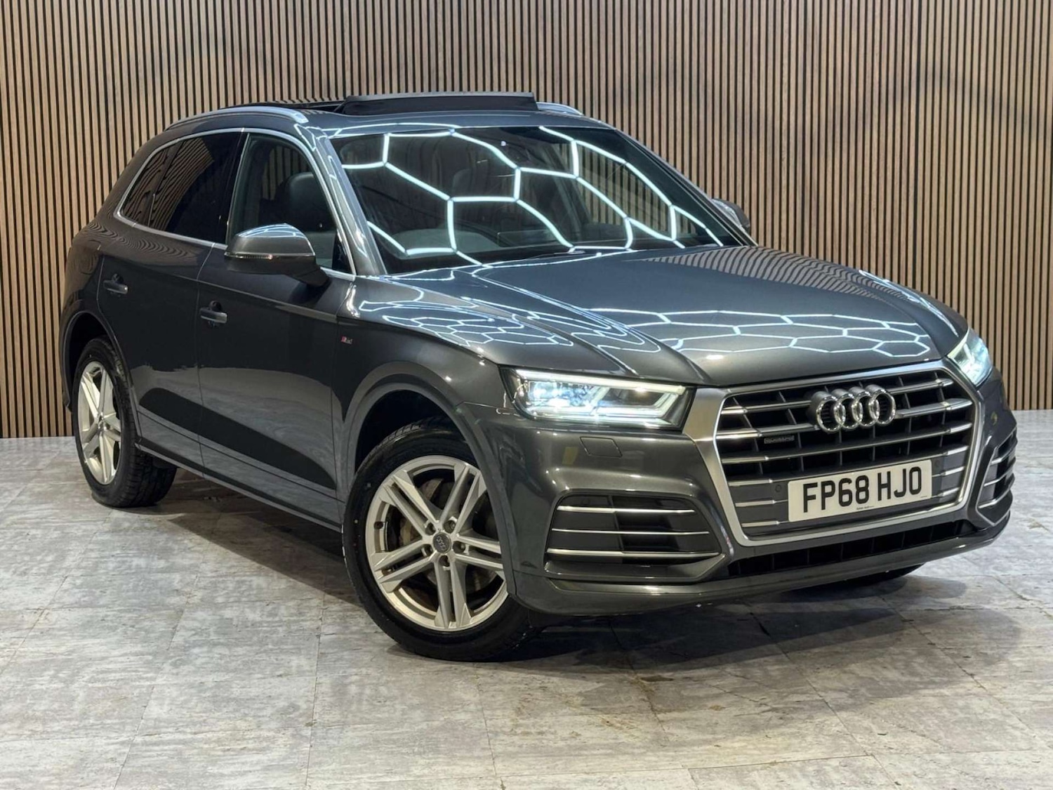 Used Audi Q5 2018 for sale - 77578896: Photo 4