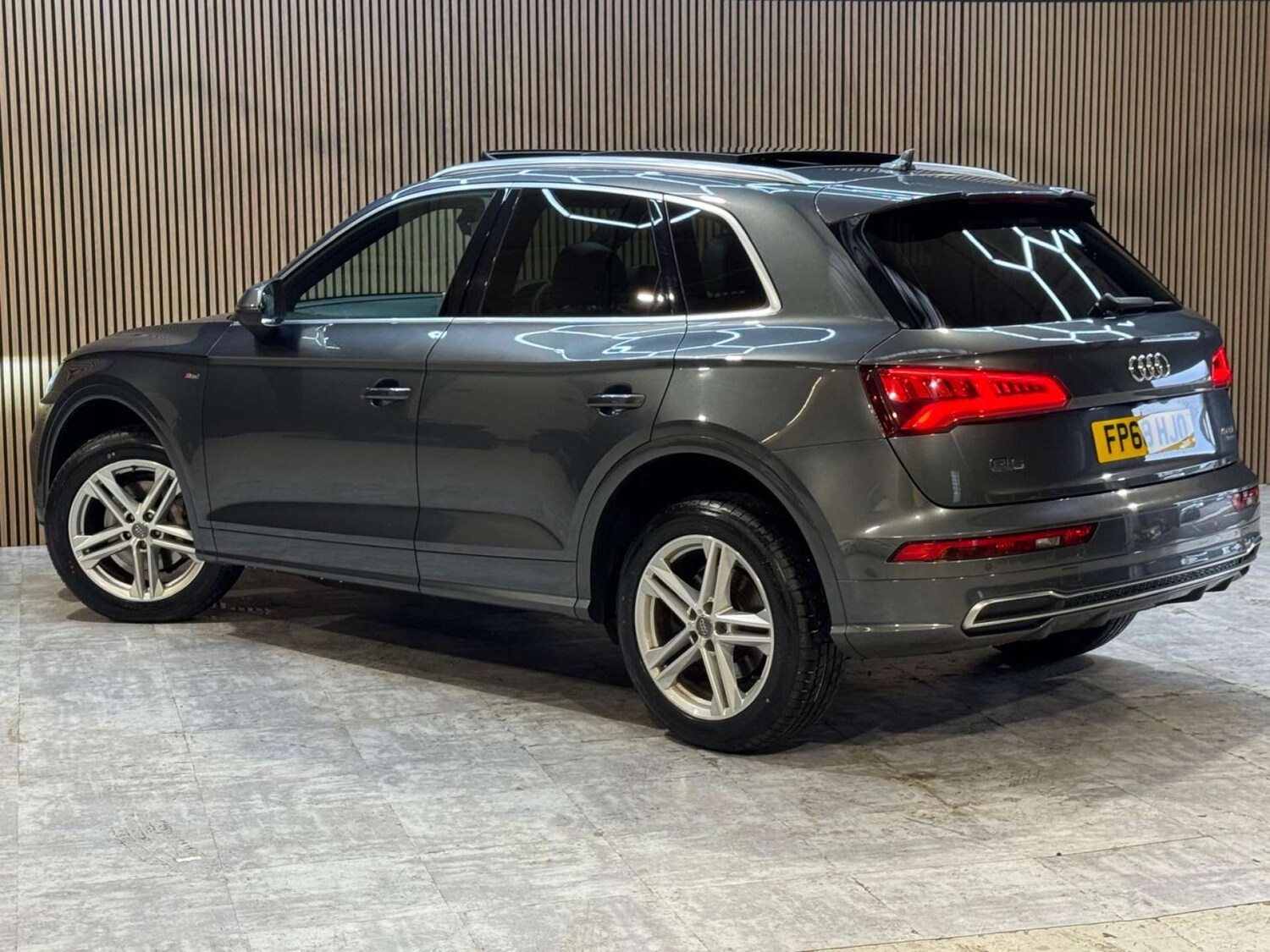 Used Audi Q5 2018 for sale - 77578896: Photo 43