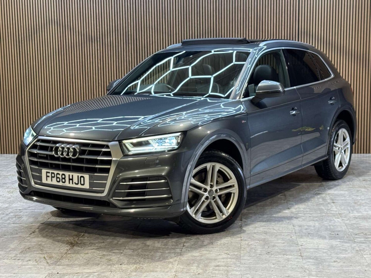 Used Audi Q5 2018 for sale - 77578896: Photo 51