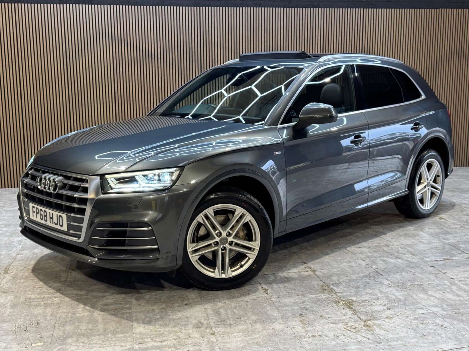Used Audi Q5 2018 for sale - 77578896: Photo 52