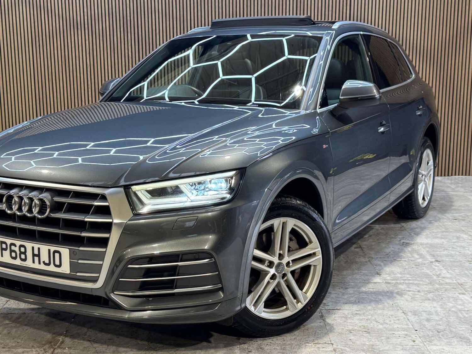 Used Audi Q5 2018 for sale - 77578896: Photo 58