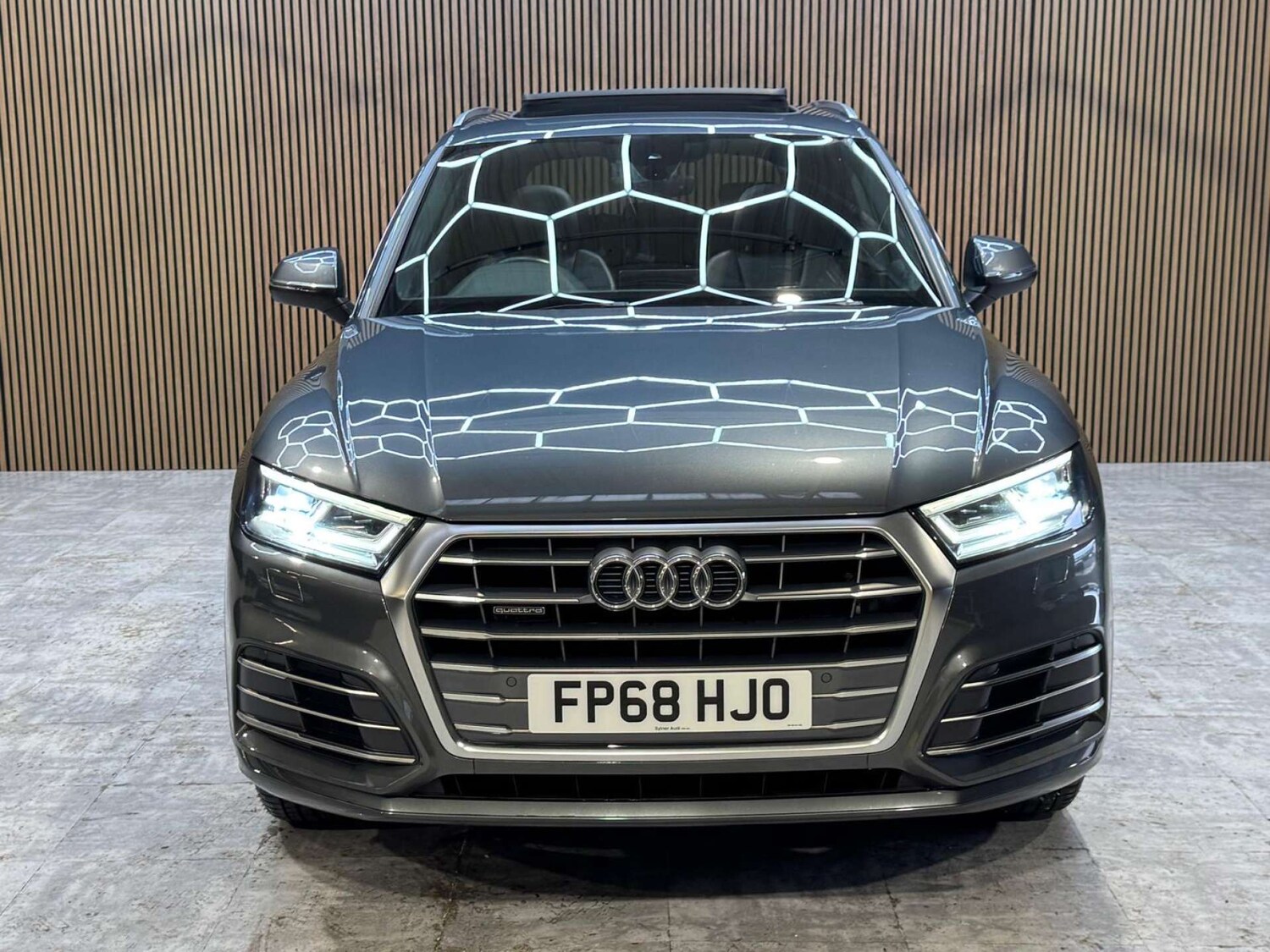 Used Audi Q5 2018 for sale - 77578896: Photo 60