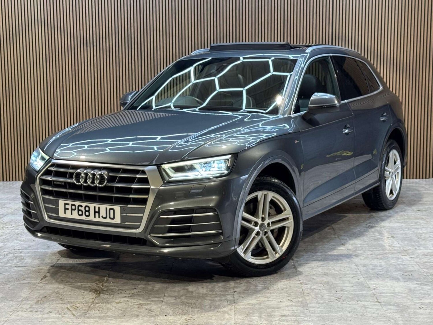 Used Audi Q5 2018 for sale - 77578896: Photo 8