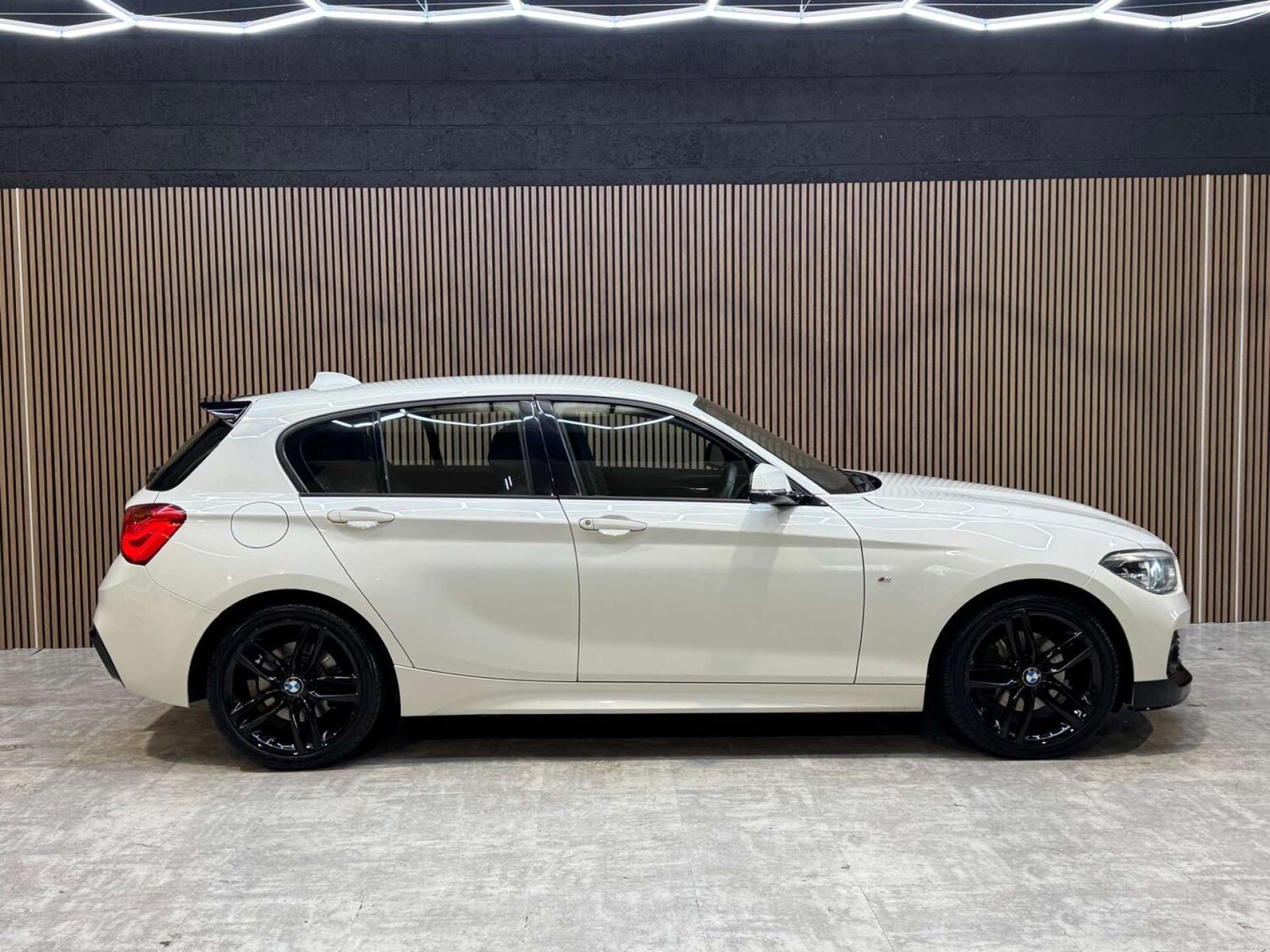 Used BMW 1 Series 2015 for sale - 78172534: Photo 11