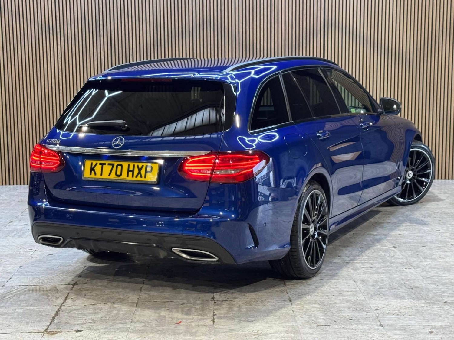 Used Mercedes-Benz C Class 2021 for sale - 77639597: Photo 2