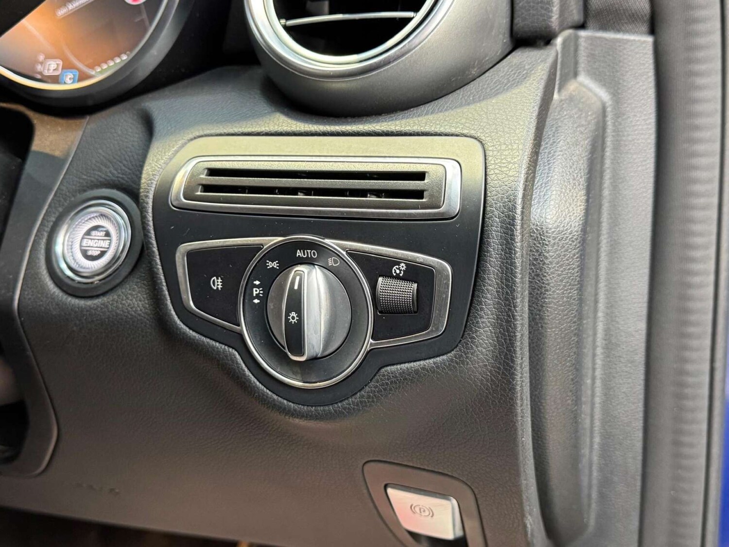 Used Mercedes-Benz C Class 2021 for sale - 77639597: Photo 60