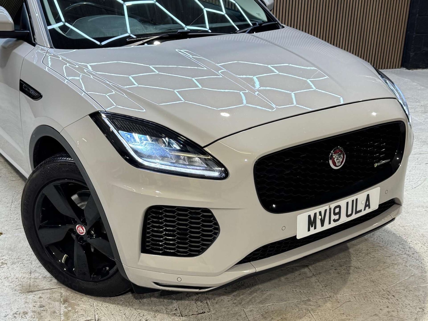 Used Jaguar E-Pace 2019 for sale - 76961766: Photo 11