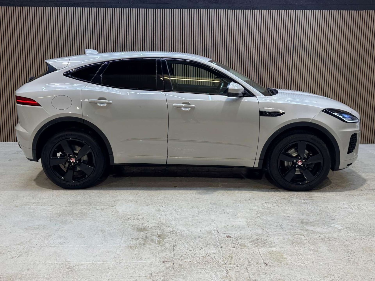 Used Jaguar E-Pace 2019 for sale - 76961766: Photo 14
