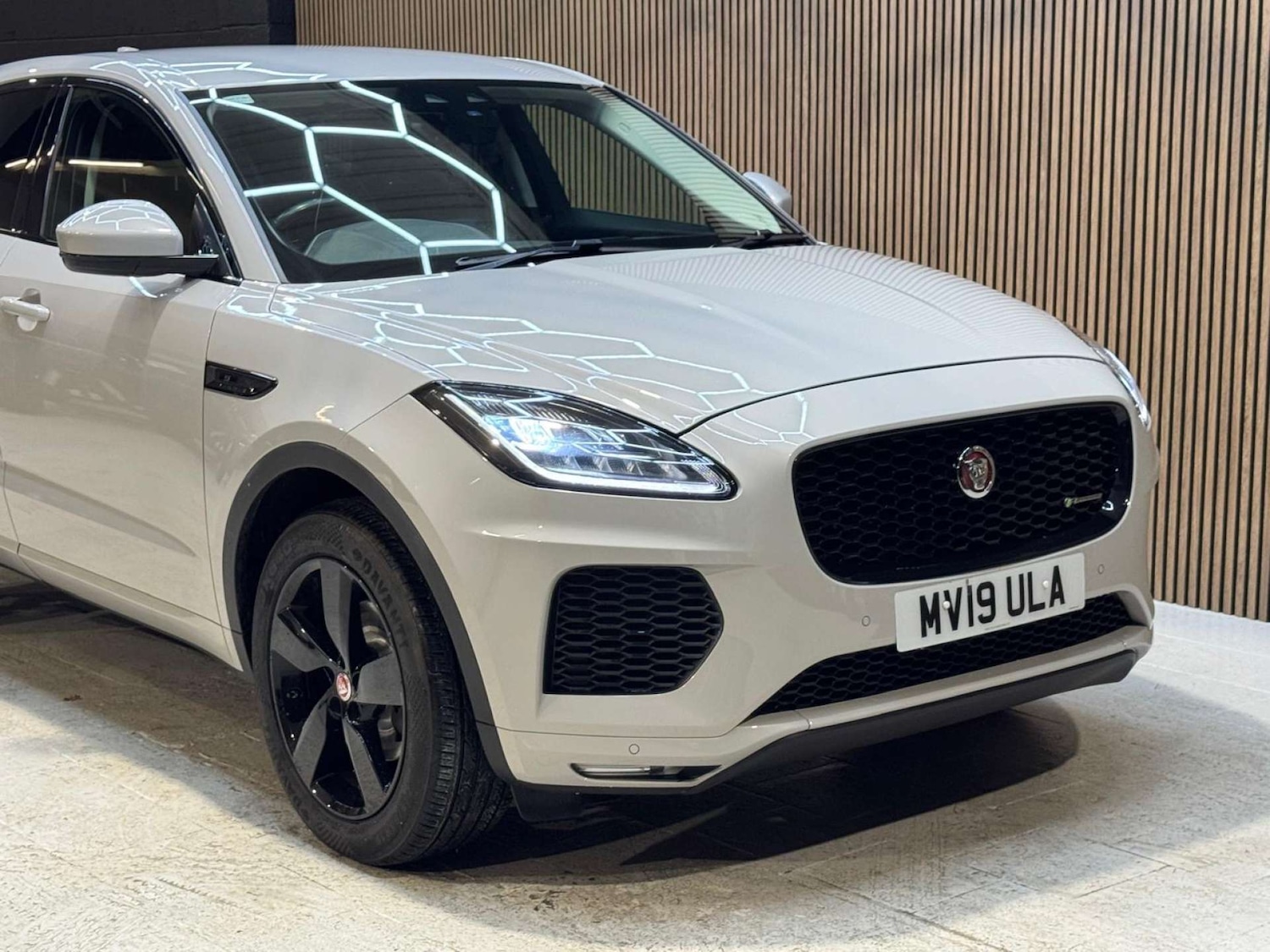 Used Jaguar E-Pace 2019 for sale - 76961766: Photo 17