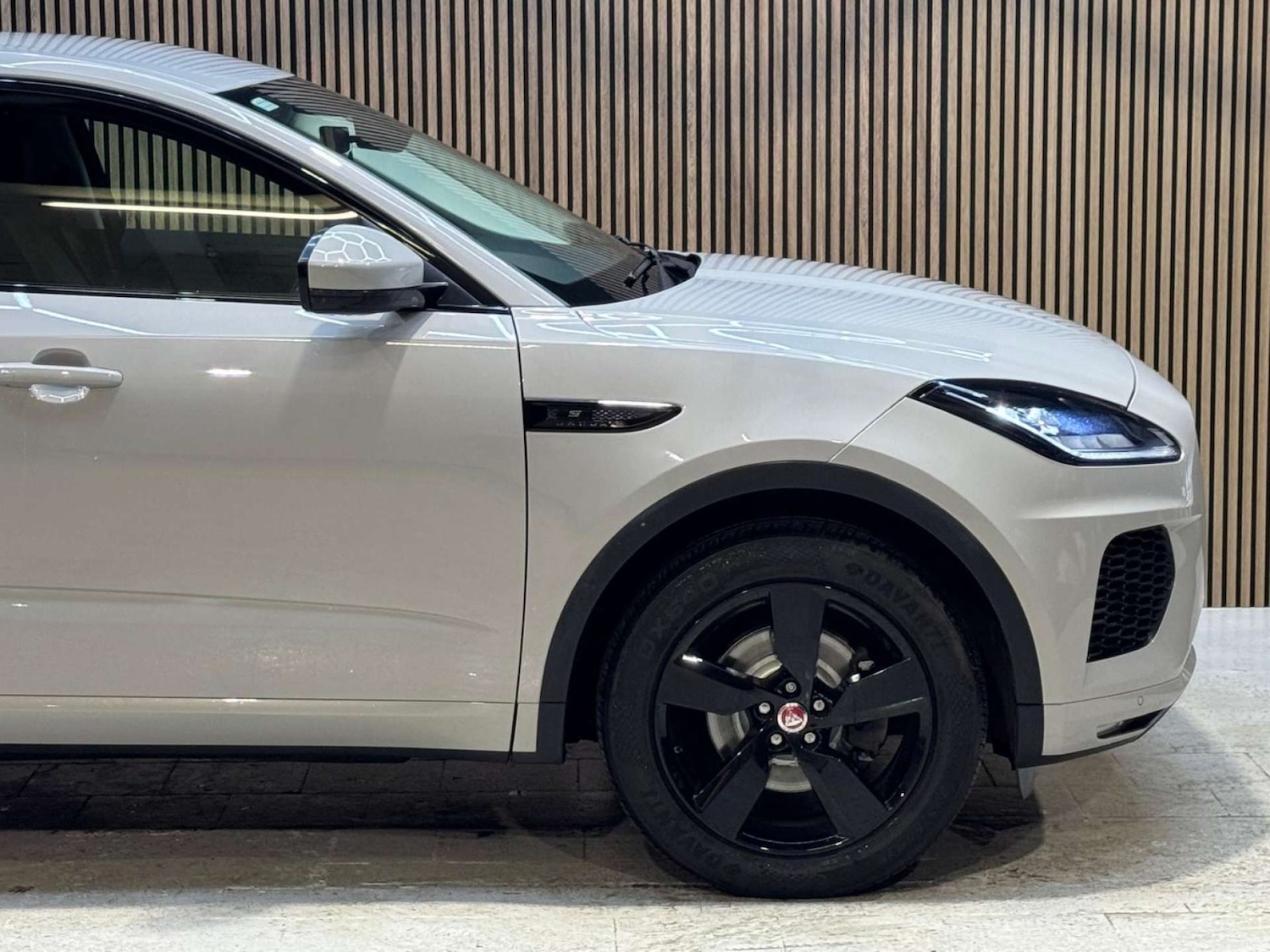 Used Jaguar E-Pace 2019 for sale - 76961766: Photo 18