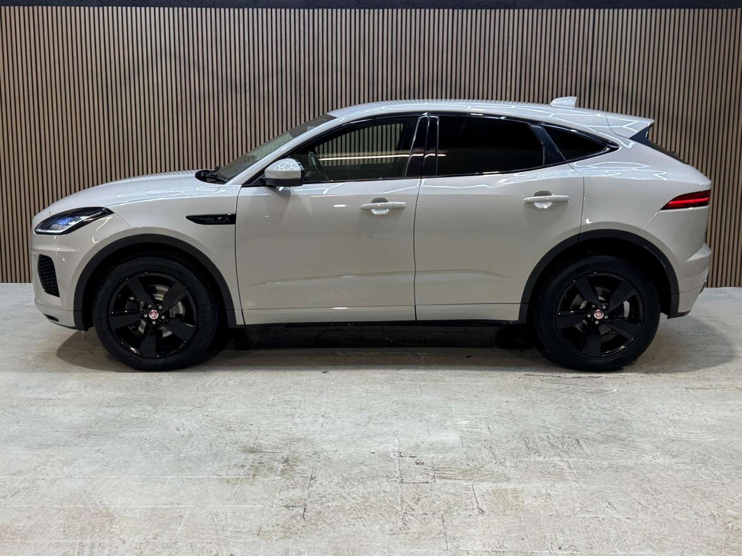 Used Jaguar E-Pace 2019 for sale - 76961766: Photo 28