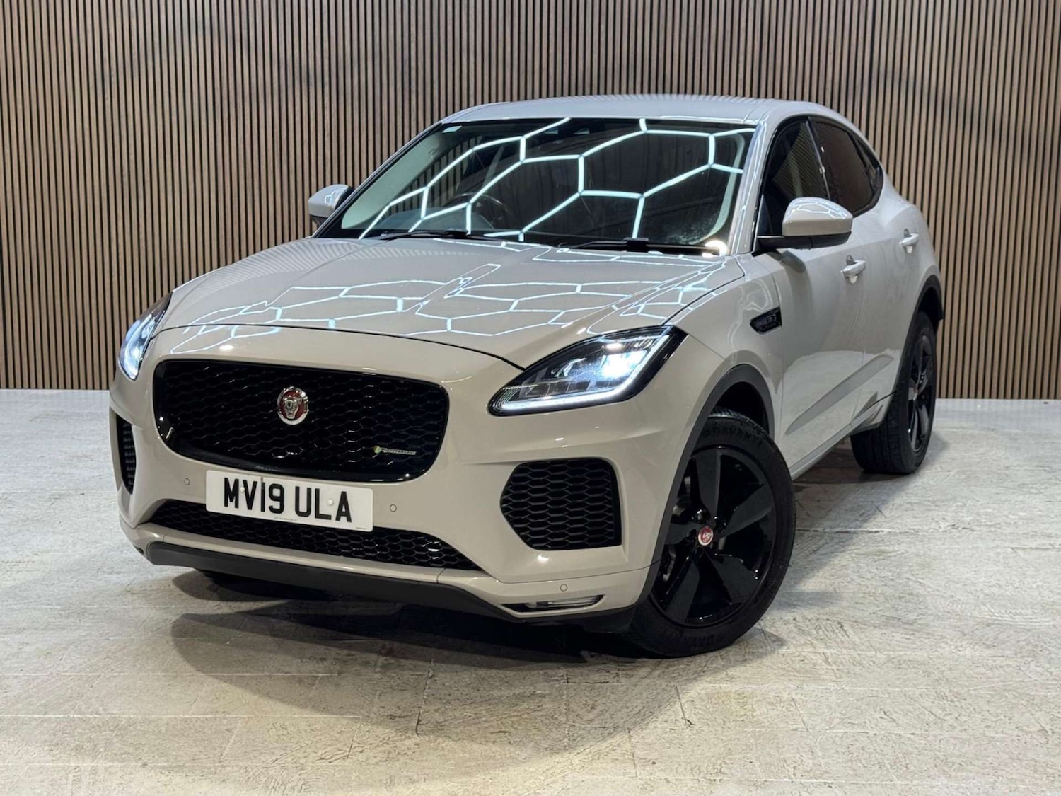 Used Jaguar E-Pace 2019 for sale - 76961766: Photo 29