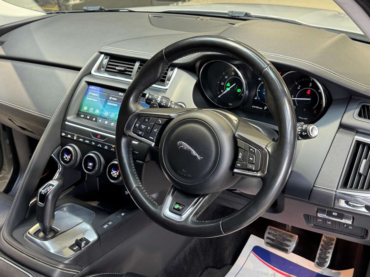 Used Jaguar E-Pace 2019 for sale - 76961766: Photo 39