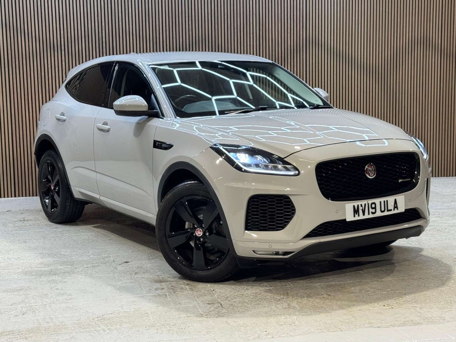 Used Jaguar E-Pace 2019 for sale - 76961766: Photo 7