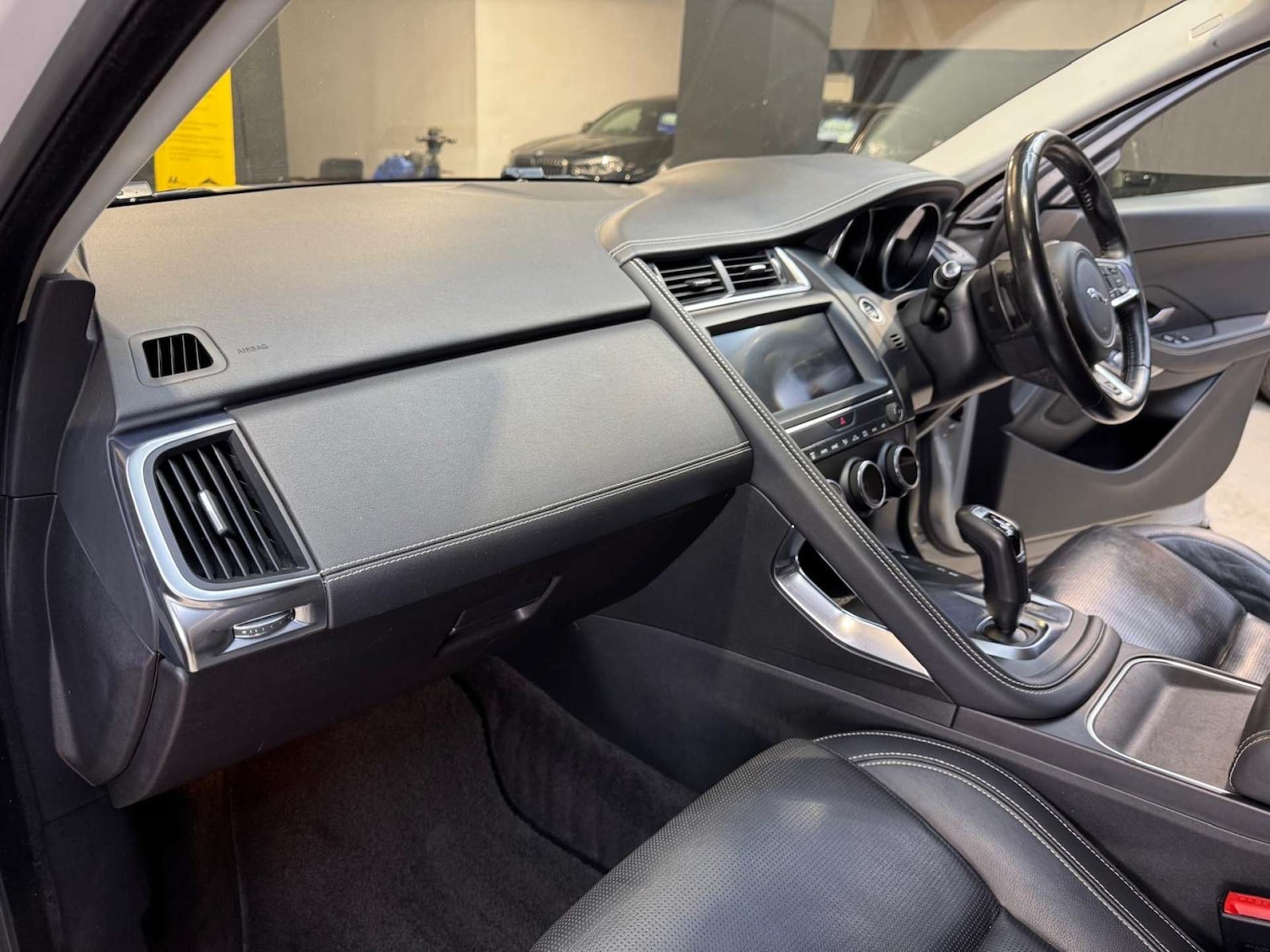 Used Jaguar E-Pace 2019 for sale - 76961766: Photo 74