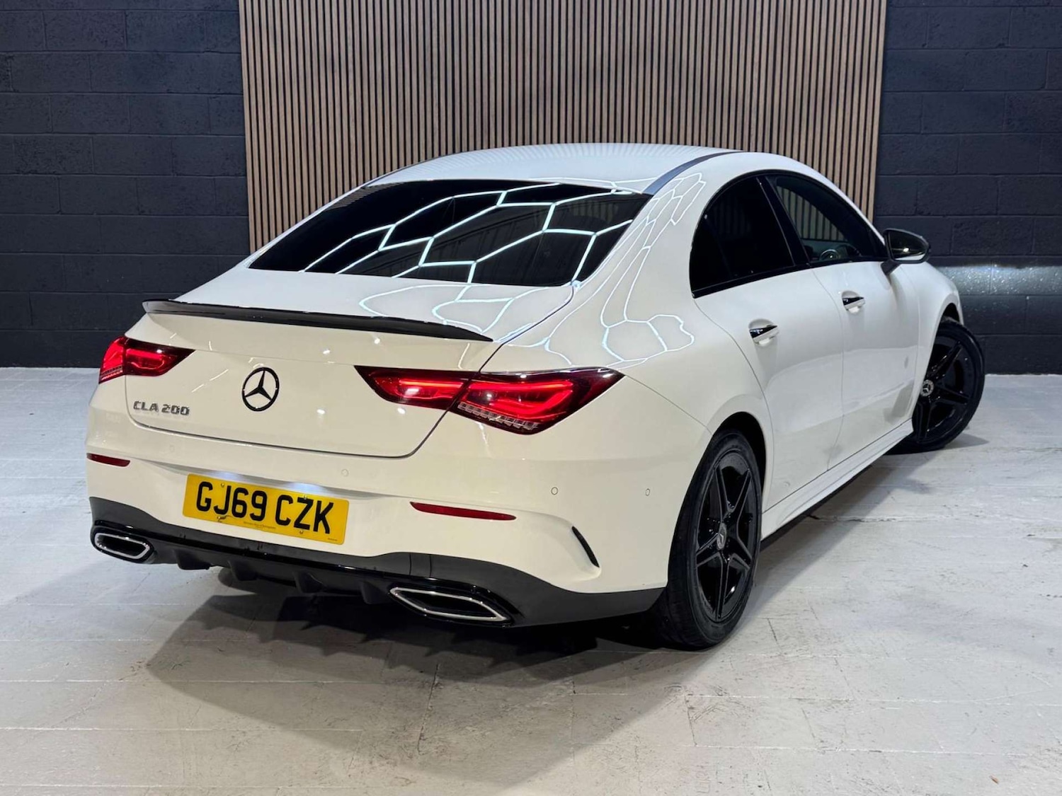 Used Mercedes-Benz CLA 2019 for sale - 76663156: Photo 2