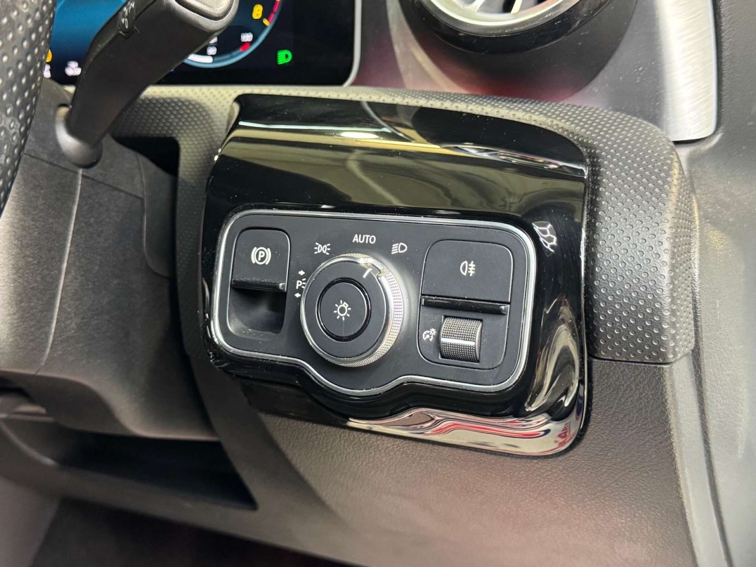 Used Mercedes-Benz CLA 2019 for sale - 76663156: Photo 52