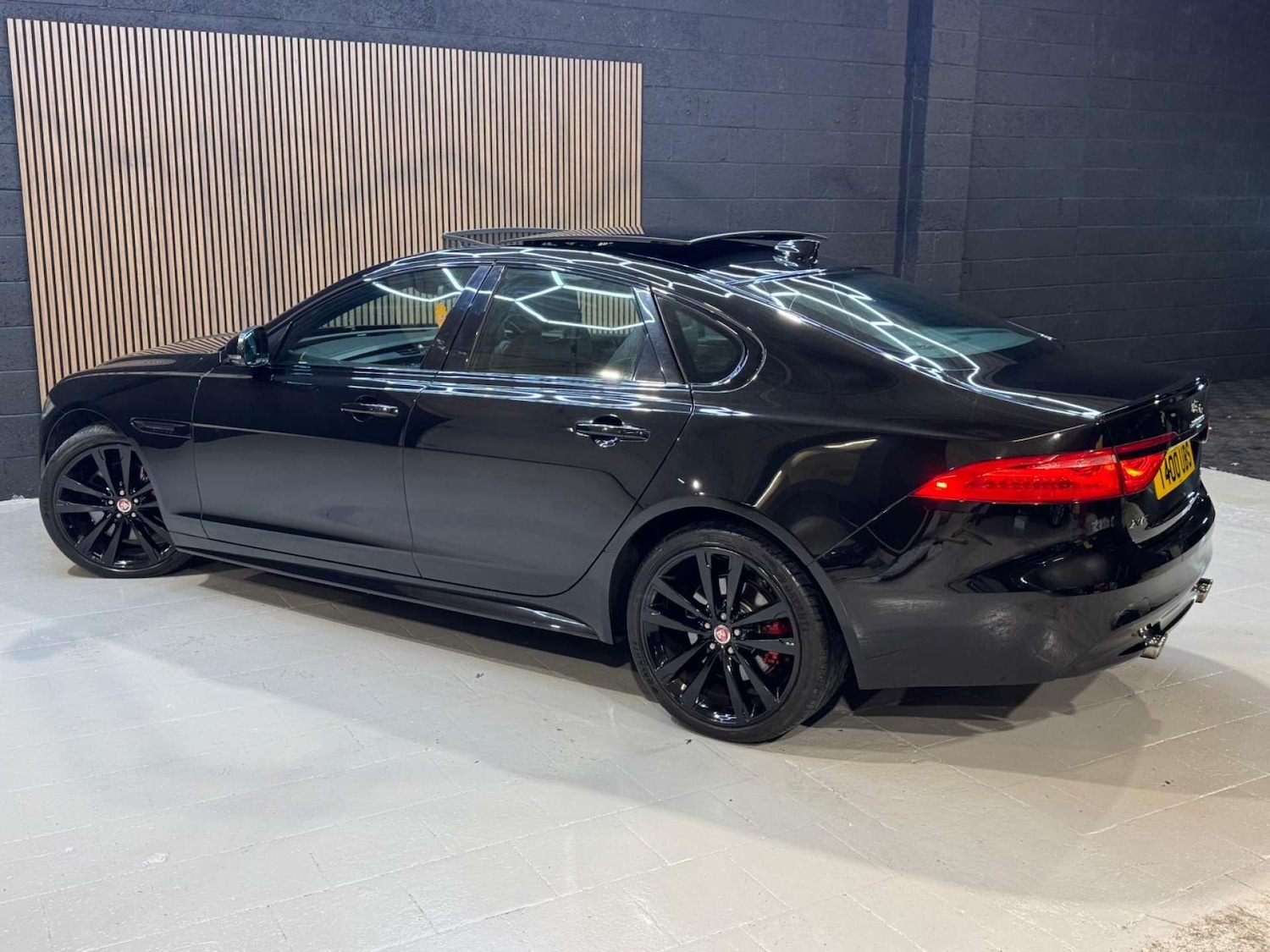 Used Jaguar XF 2017 for sale - 76581939: Photo 16