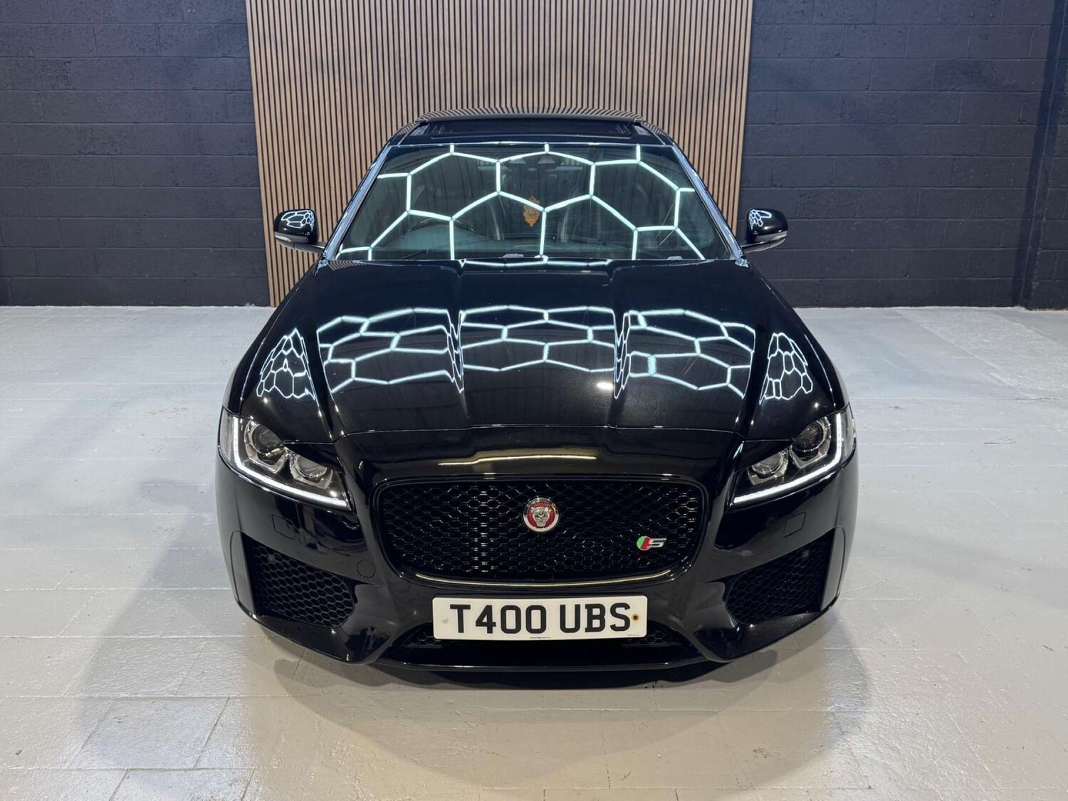 Used Jaguar XF 2017 for sale - 76581939: Photo 37