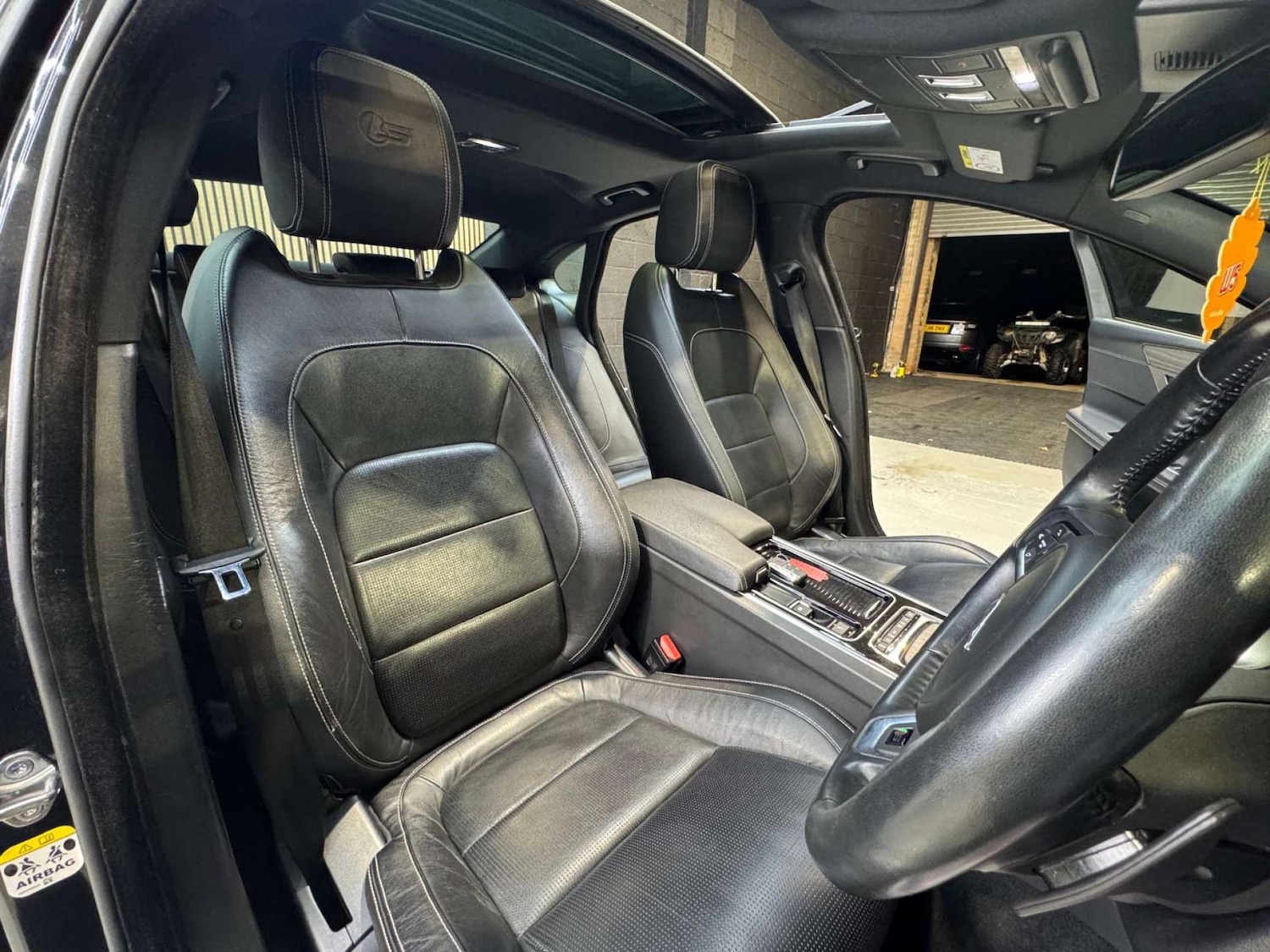 Used Jaguar XF 2017 for sale - 76581939: Photo 40