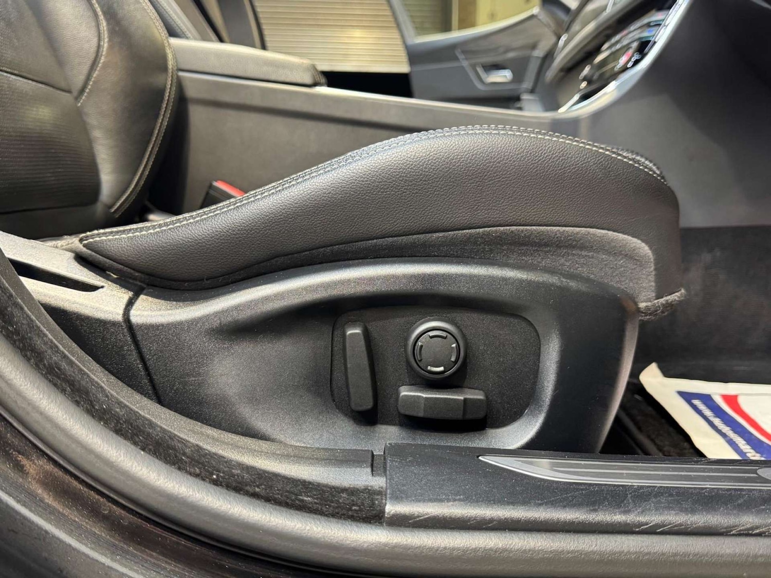 Used Jaguar XF 2017 for sale - 76581939: Photo 43